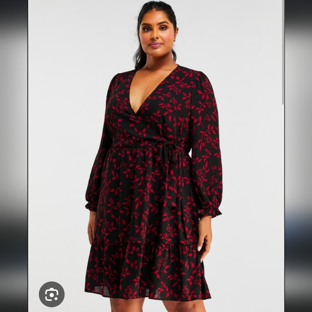 NWT Nordstrom Floral Black and Red Dress
